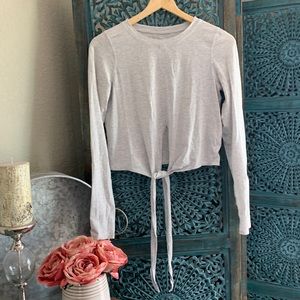 ✨NEW ITEM✨ Lululemon long sleeve crop top
